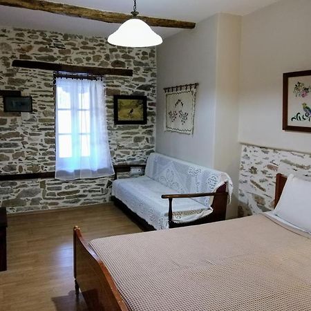 Ξενώνας Το Πέτρινο 2 Keramídi Kültér fotó